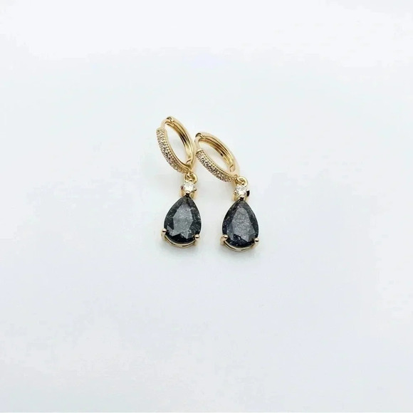 DANGLE earrings | Tear Drop Earrings | Cubic Zirconia Earrings | - Picture 1 of 3